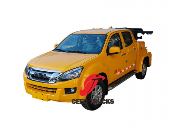 Customized Isuzu 4x4 pickup wrecker truck