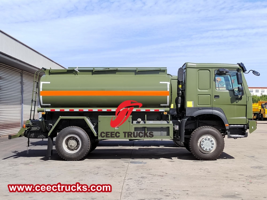 Howo 4x4 drive quân sự di động diesel bowser