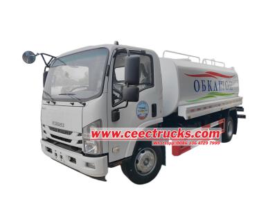 Isuzu water hauling tanker truck