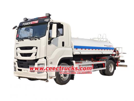 Isuzu FTR 2000 gallon water bowser truck