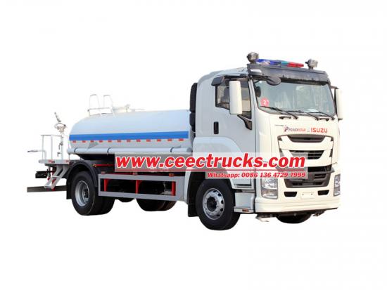 Isuzu FTR water sprinkle truck