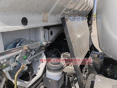 Isuzu KV100 combined dredging vehicle