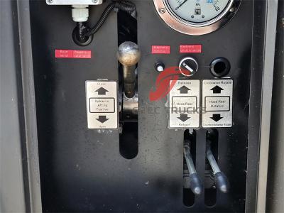 Isuzu NPR combined dredging vehicle