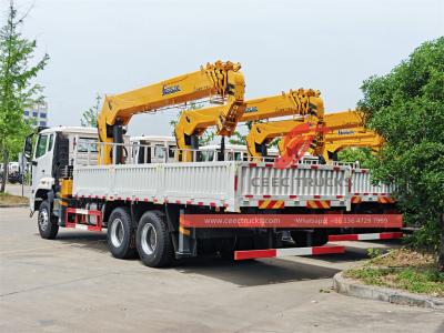HOWO heavy-duty 371hp truck with 20 tons crane