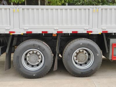 HOWO 12Ton heavy boom crane truck