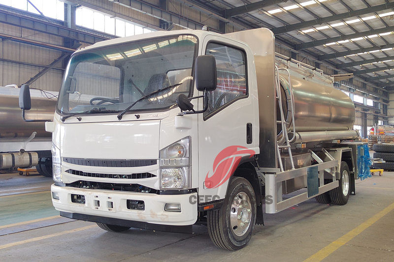 Xe bồn chở nhiên liệu hợp kim nhôm Isuzu ELF tay lái bên phải